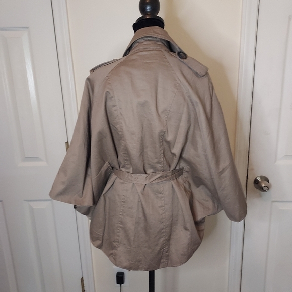 DOUBLE zero jacket/poncho - Picture 10 of 10